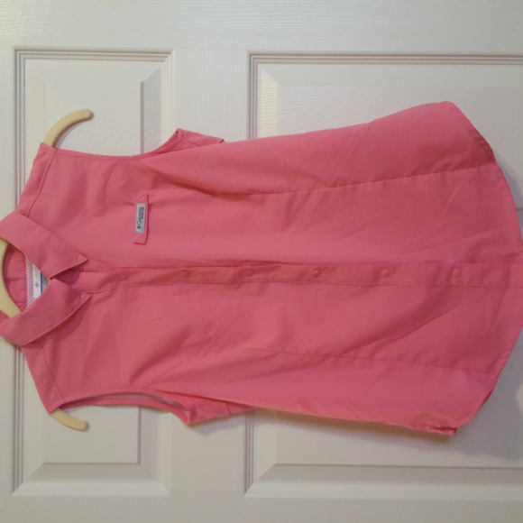 Columbia Tops - Beautiful Columbia PFG sleeveless top